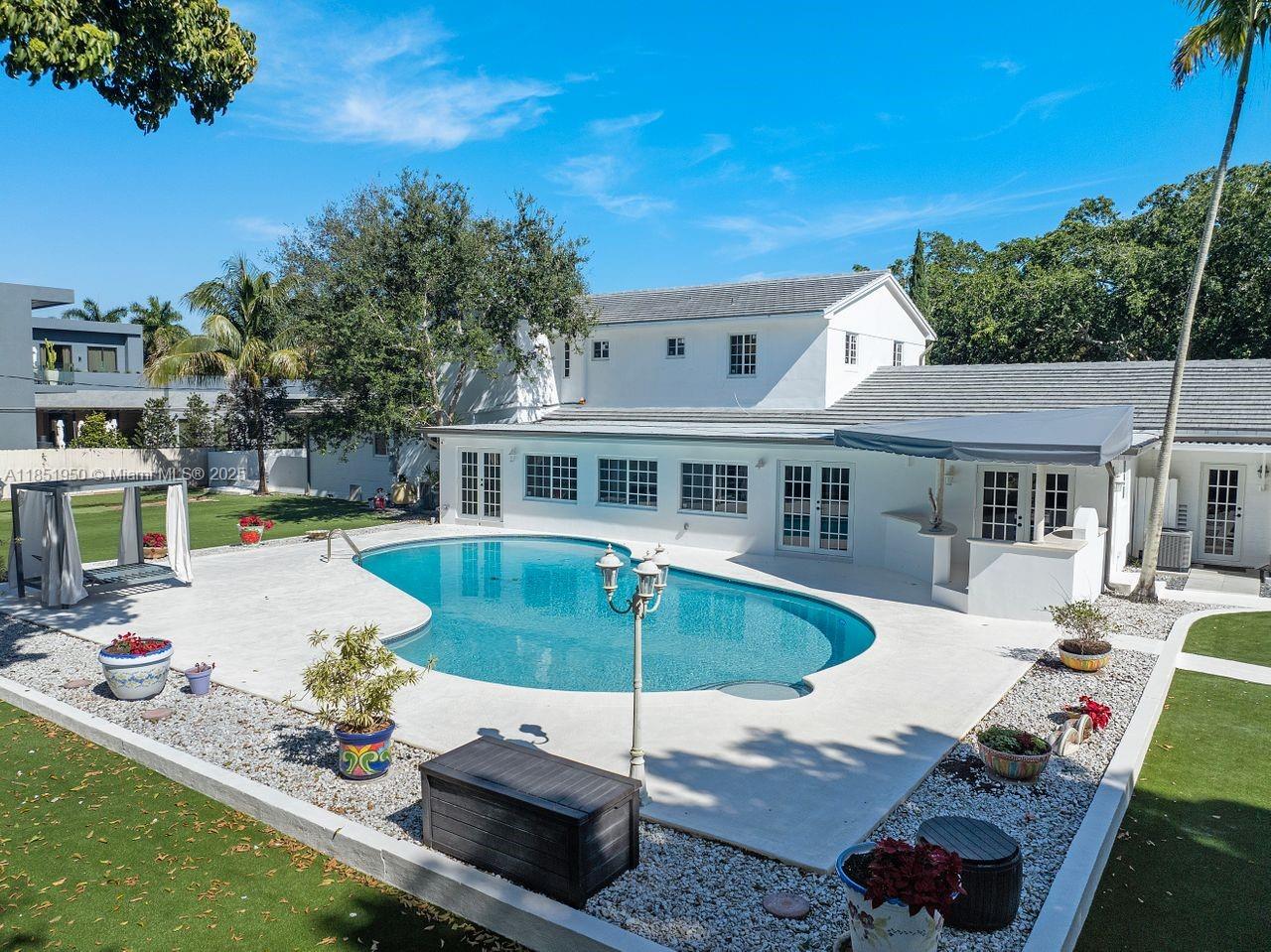 See details / sq. ft. $ 2025-08-04 0 Photo