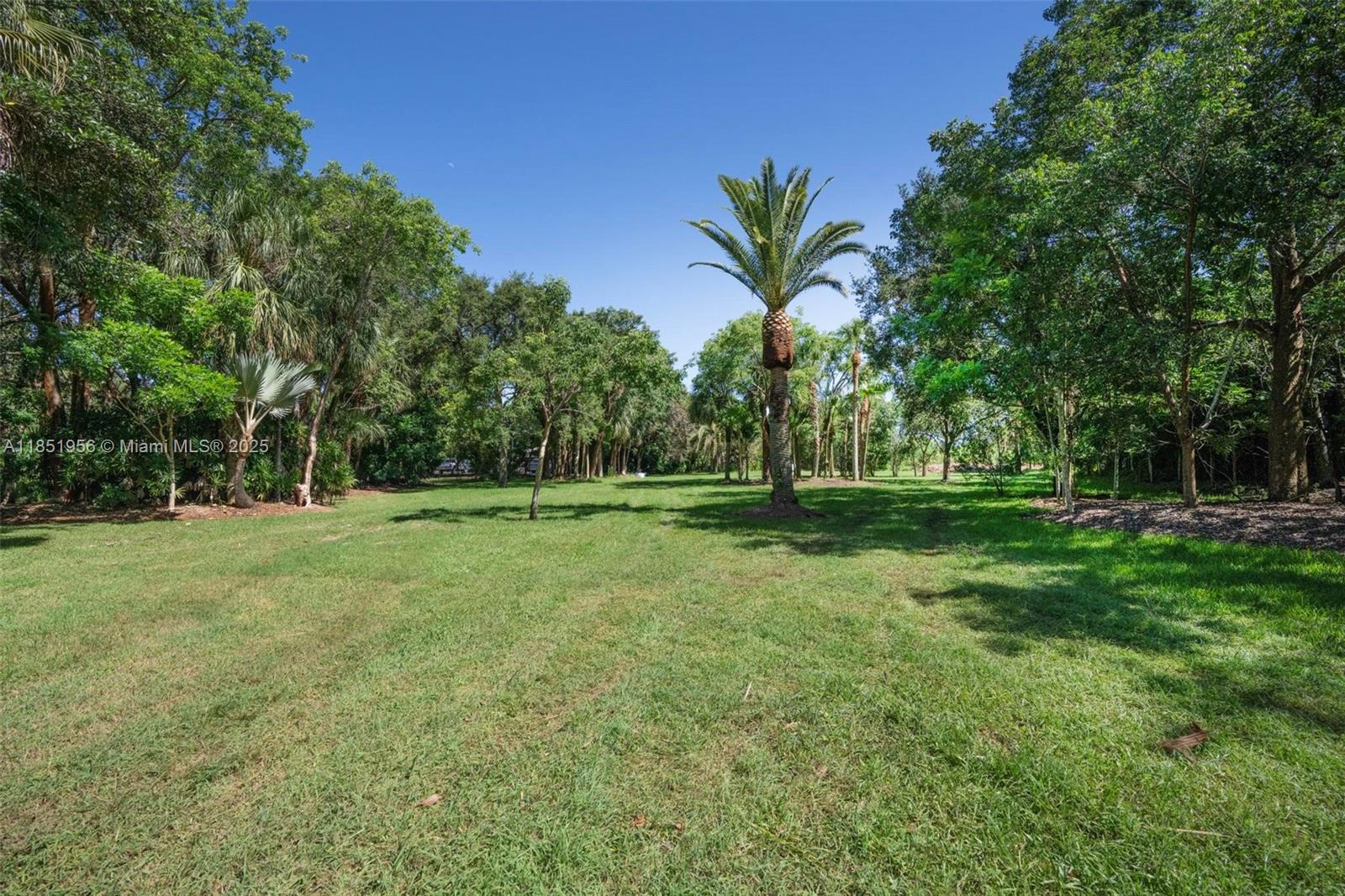 See details / sq. ft. $ 2025-08-04 0 Photo