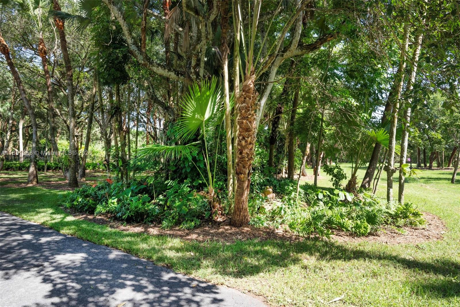 See details / sq. ft. $ 2025-08-04 0 Photo