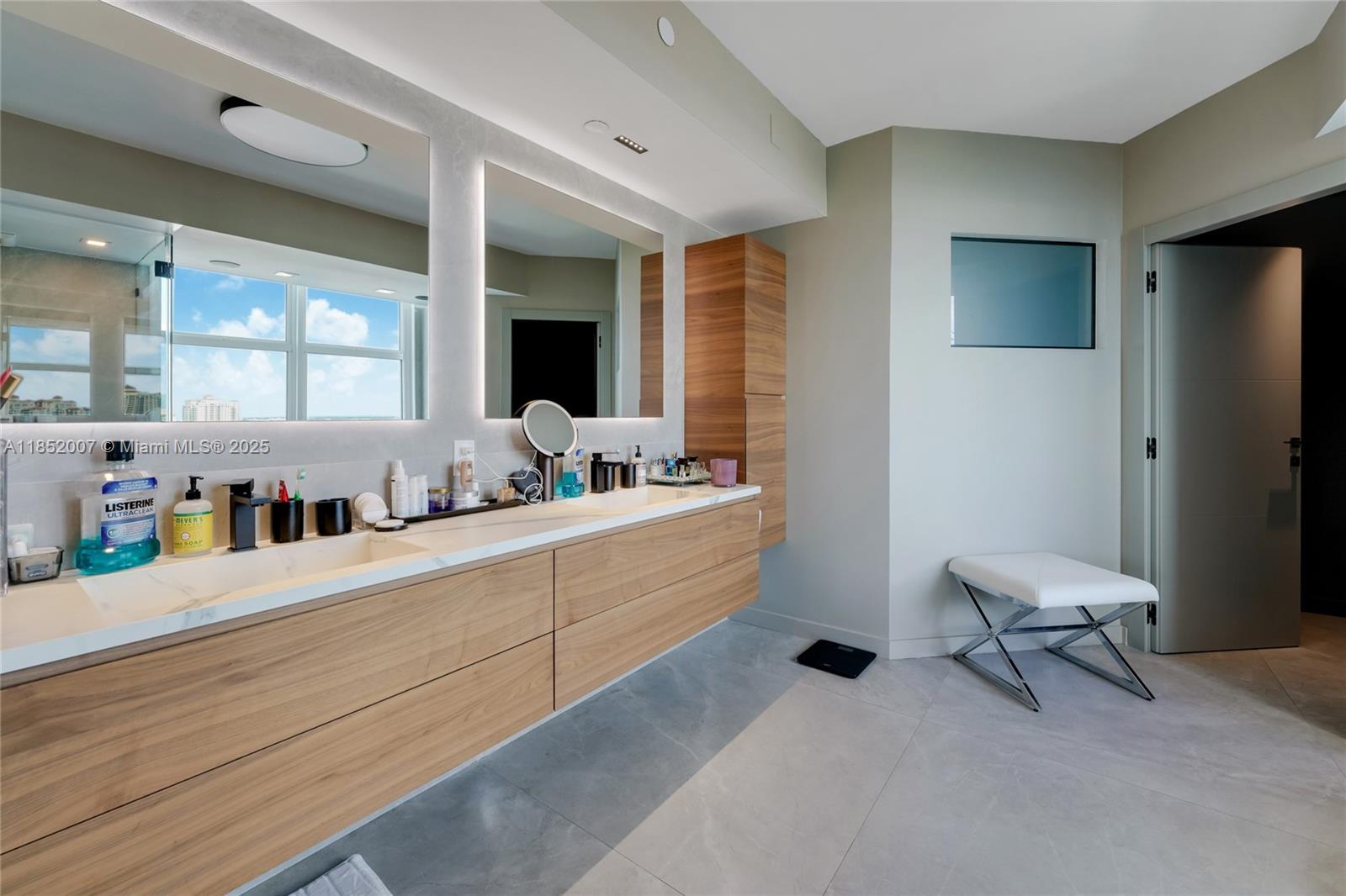 Photo of 3201 183rd St  #2201, Aventura, Florida, 33160 - 