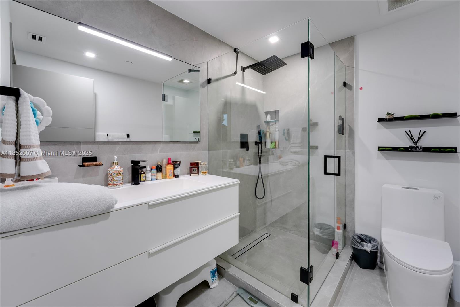 Photo of 3201 183rd St  #2201, Aventura, Florida, 33160 - 