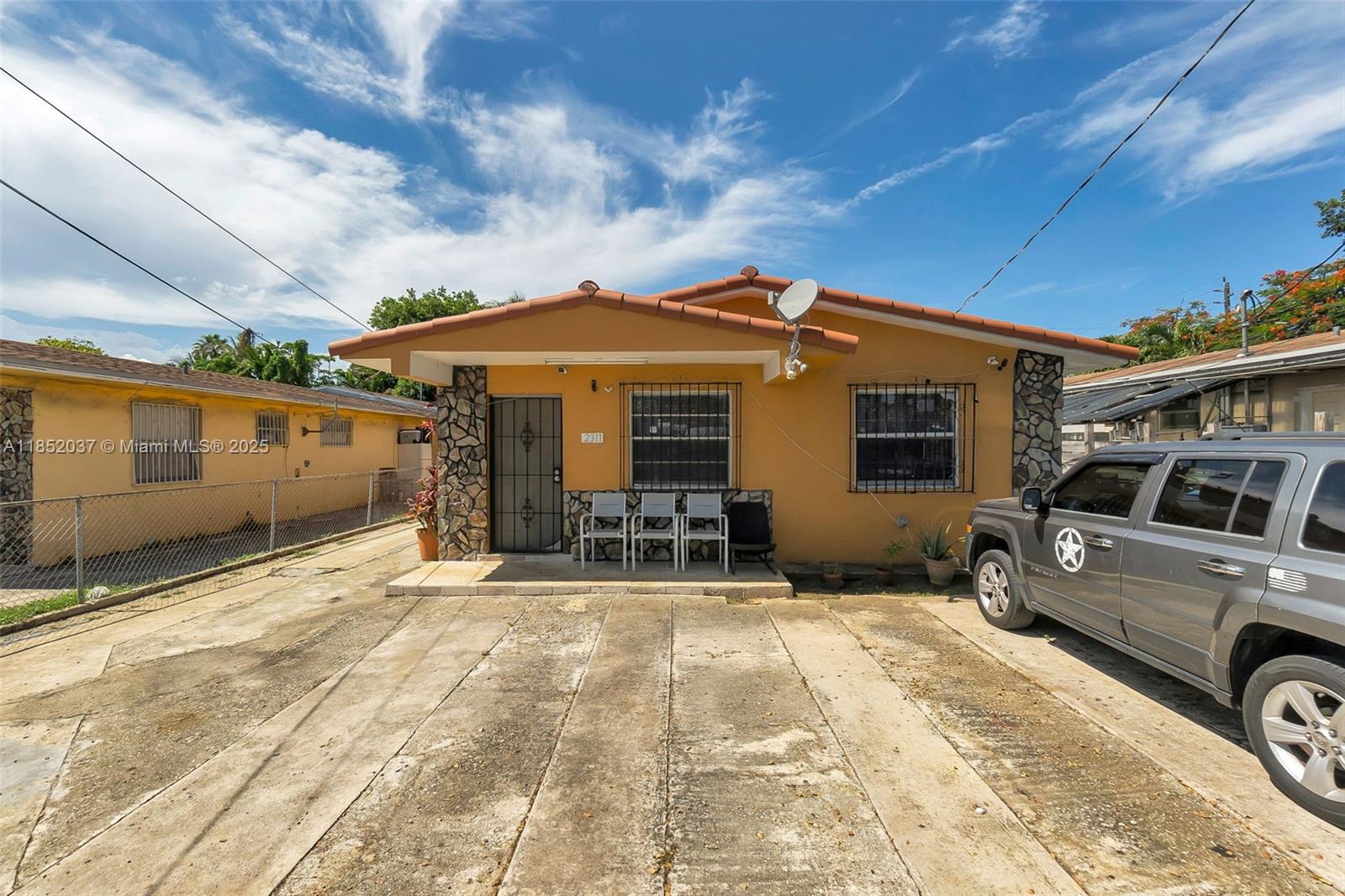 Ver detalles / 2400 sq. ft. $ 2025-08-04 0 foto