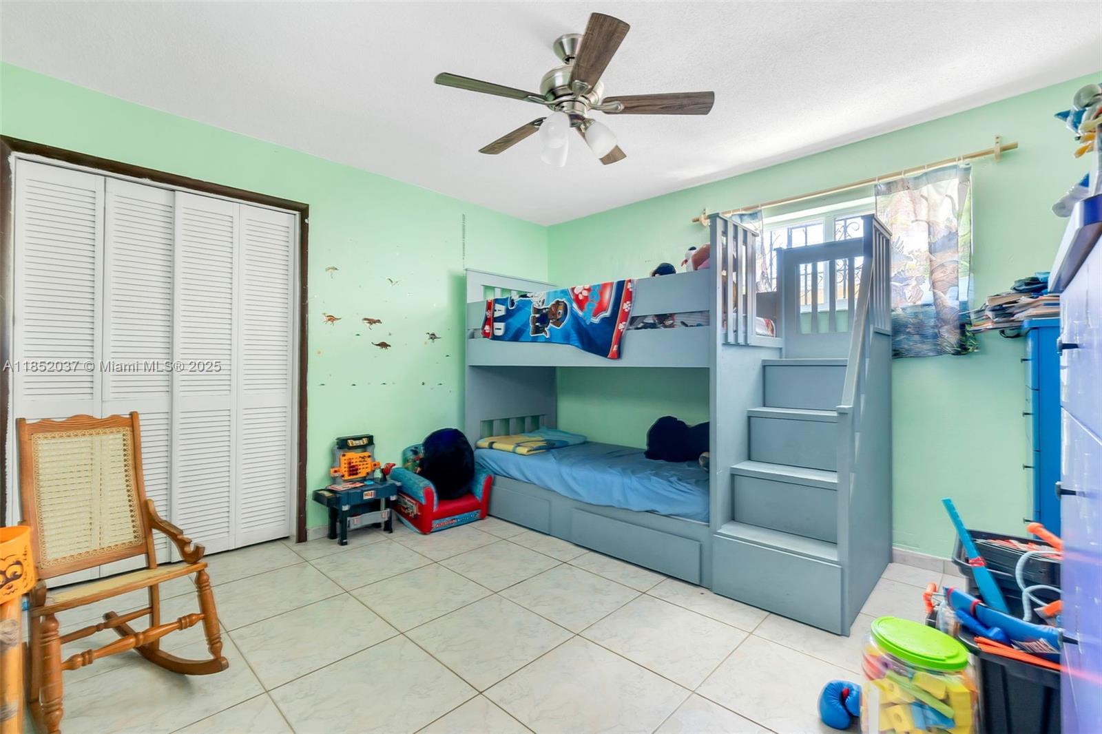 Ver detalles / 2400 sq. ft. $ 2025-08-04 0 foto