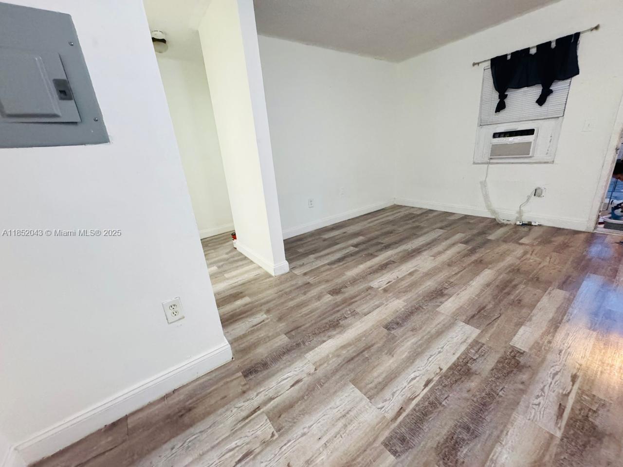 Ver detalles / sq. ft. $ 2025-08-04 0 foto