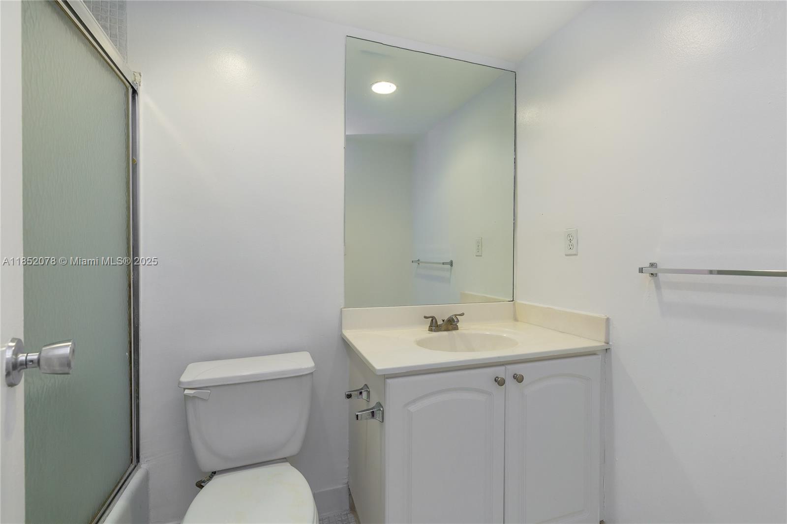 Photo of 3901 Ocean Dr  #2D, Hollywood, Florida, 33019 - 