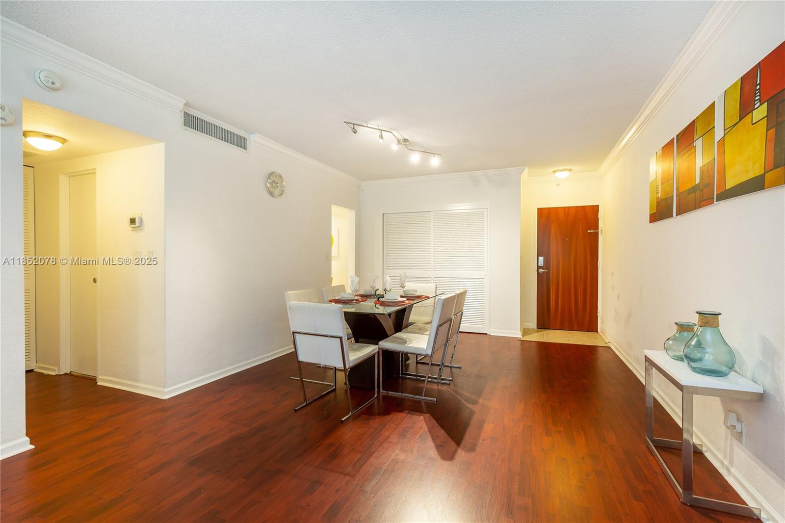 Photo of 3901 Ocean Dr  #2D, Hollywood, Florida, 33019 - 