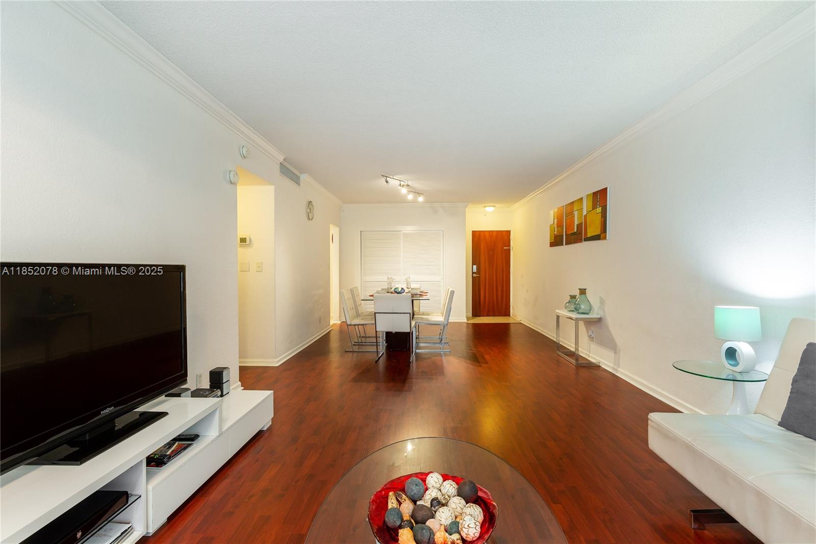 Photo of 3901 Ocean Dr  #2D, Hollywood, Florida, 33019 - 