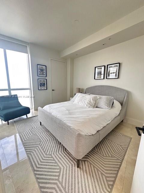 See details 4004 3 / 4 2174 sq. ft. $ 2025-08-04 0 Photo