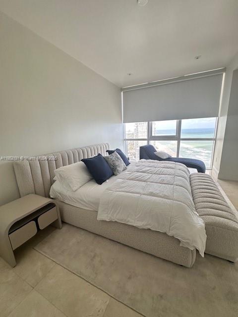 See details 4004 3 / 4 2174 sq. ft. $ 2025-08-04 0 Photo