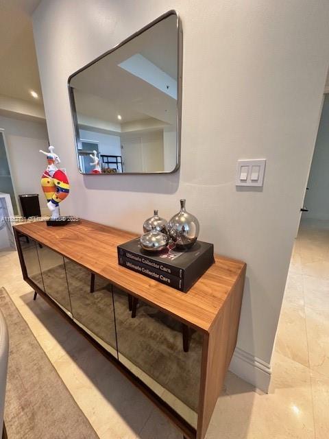See details 4004 3 / 4 2174 sq. ft. $ 2025-08-04 0 Photo