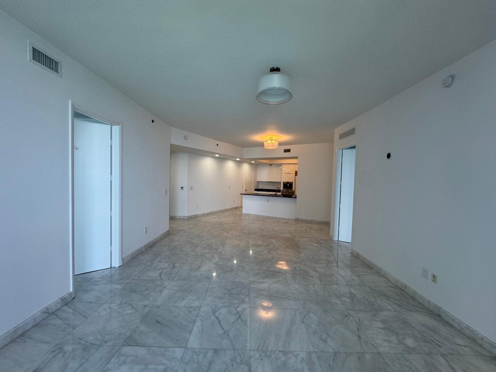 2207 3 / 3 2106 sq. ft. $ 2026-03-05 0 Photo