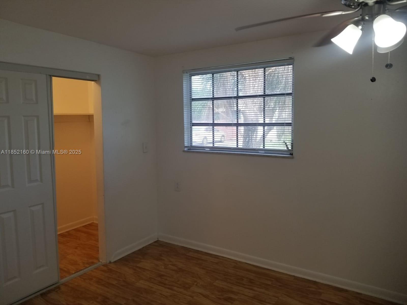 See details / 2385 sq. ft. $ 2025-08-04 0 Photo