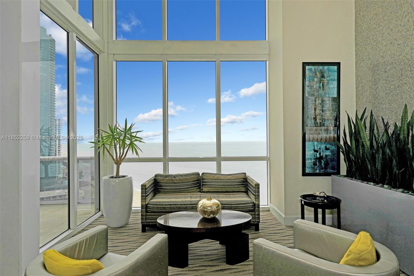 See details 5508 1 / 2 920 sq. ft. $ 2025-08-04 0 Photo