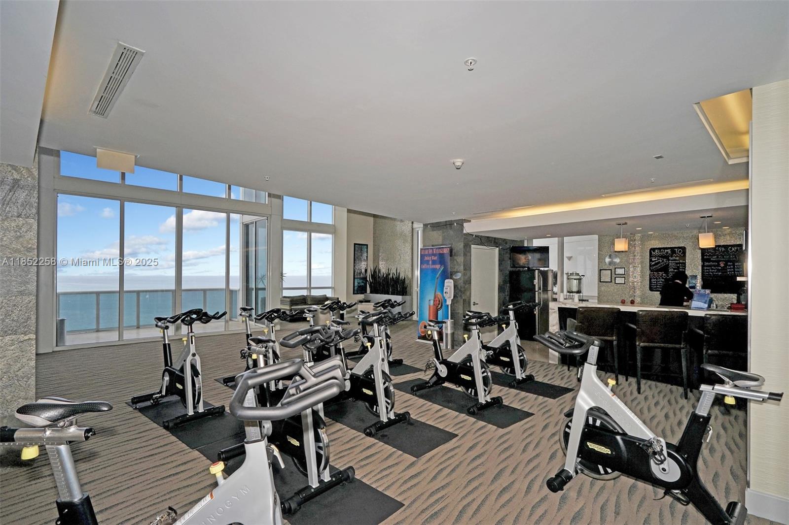 See details 5508 1 / 2 920 sq. ft. $ 2025-08-04 0 Photo