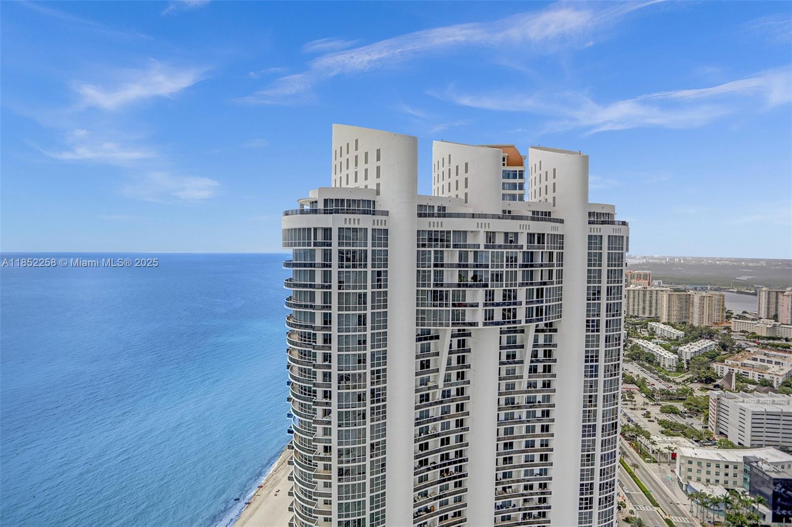 See details 5508 1 / 2 920 sq. ft. $ 2025-08-04 0 Photo
