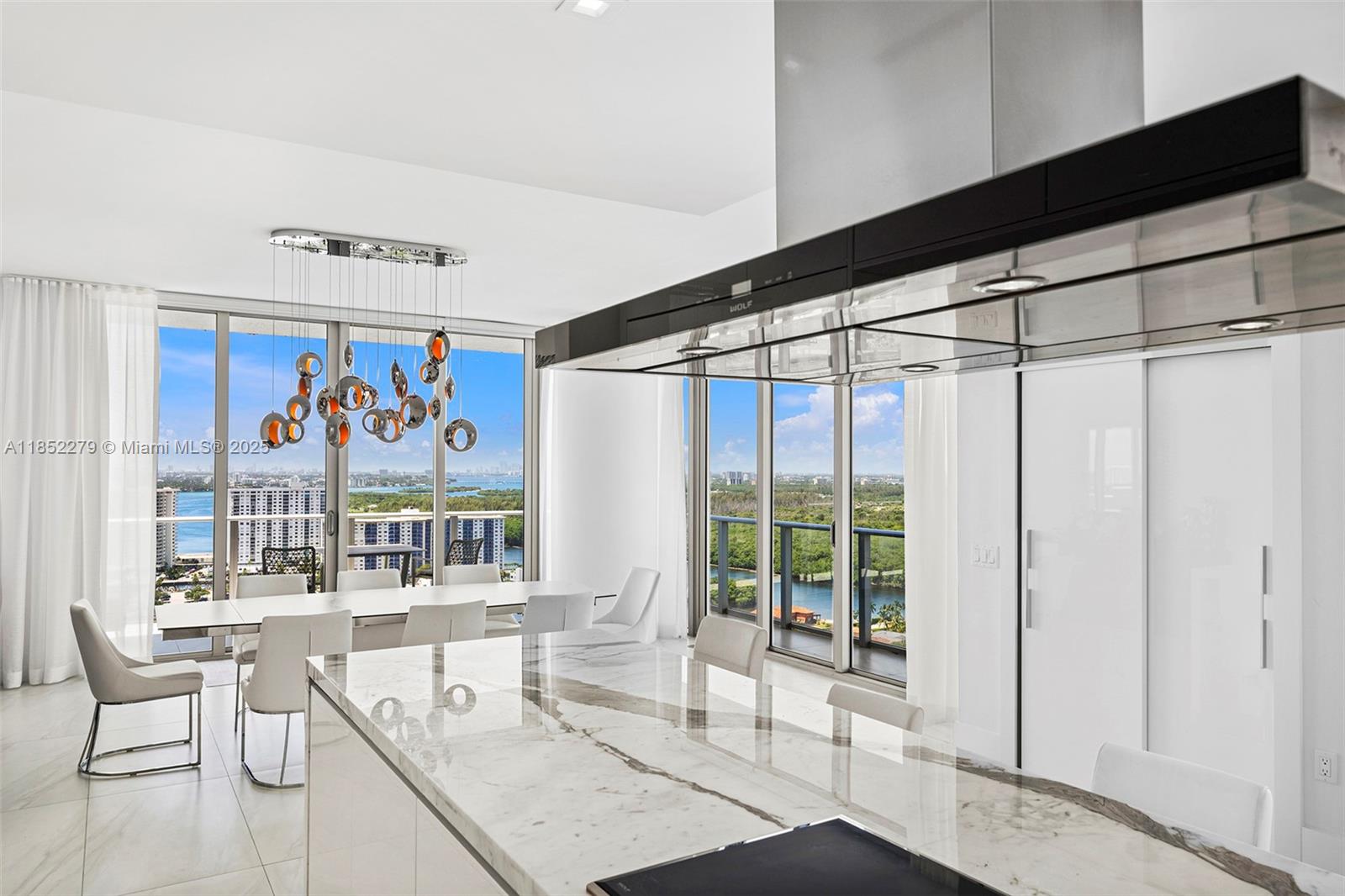 See details 5-PH01 4 / 5 3895 sq. ft. $ 2025-08-04 0 Photo