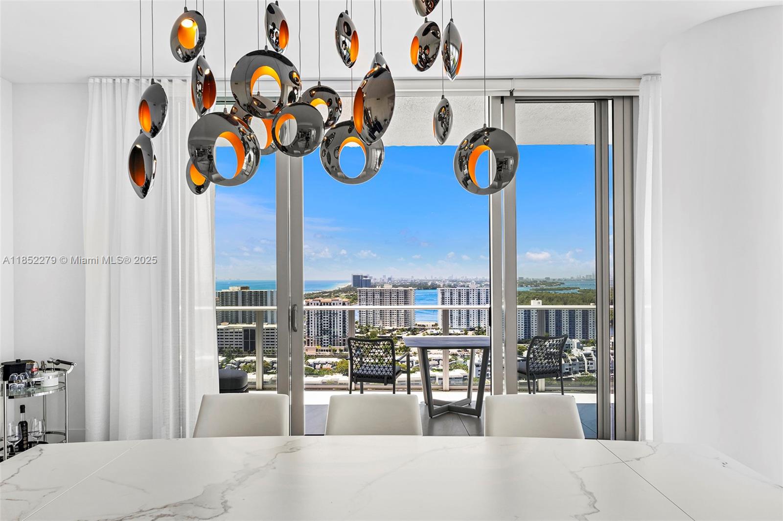 See details 5-PH01 4 / 5 3895 sq. ft. $ 2025-08-04 0 Photo