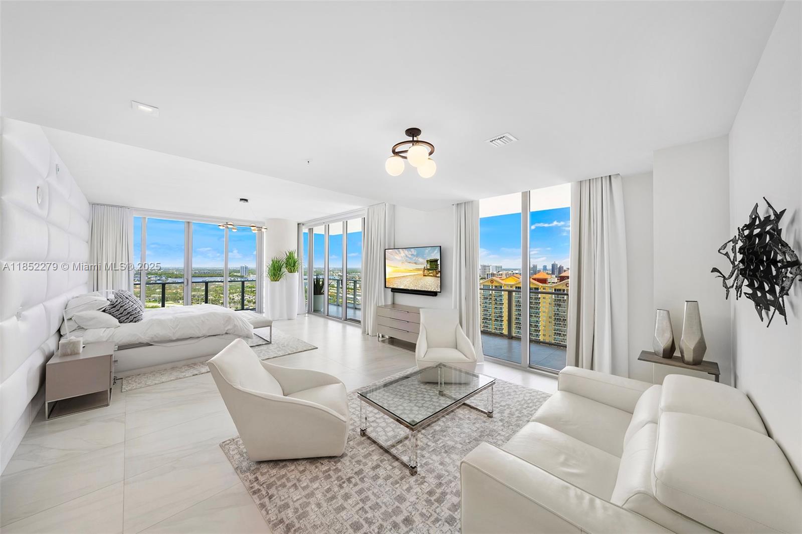 See details 5-PH01 4 / 5 3895 sq. ft. $ 2025-08-04 0 Photo