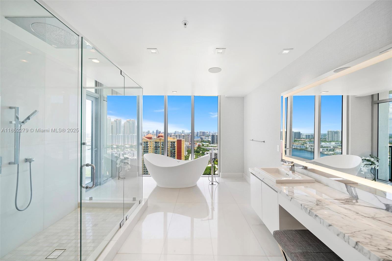 See details 5-PH01 4 / 5 3895 sq. ft. $ 2025-08-04 0 Photo