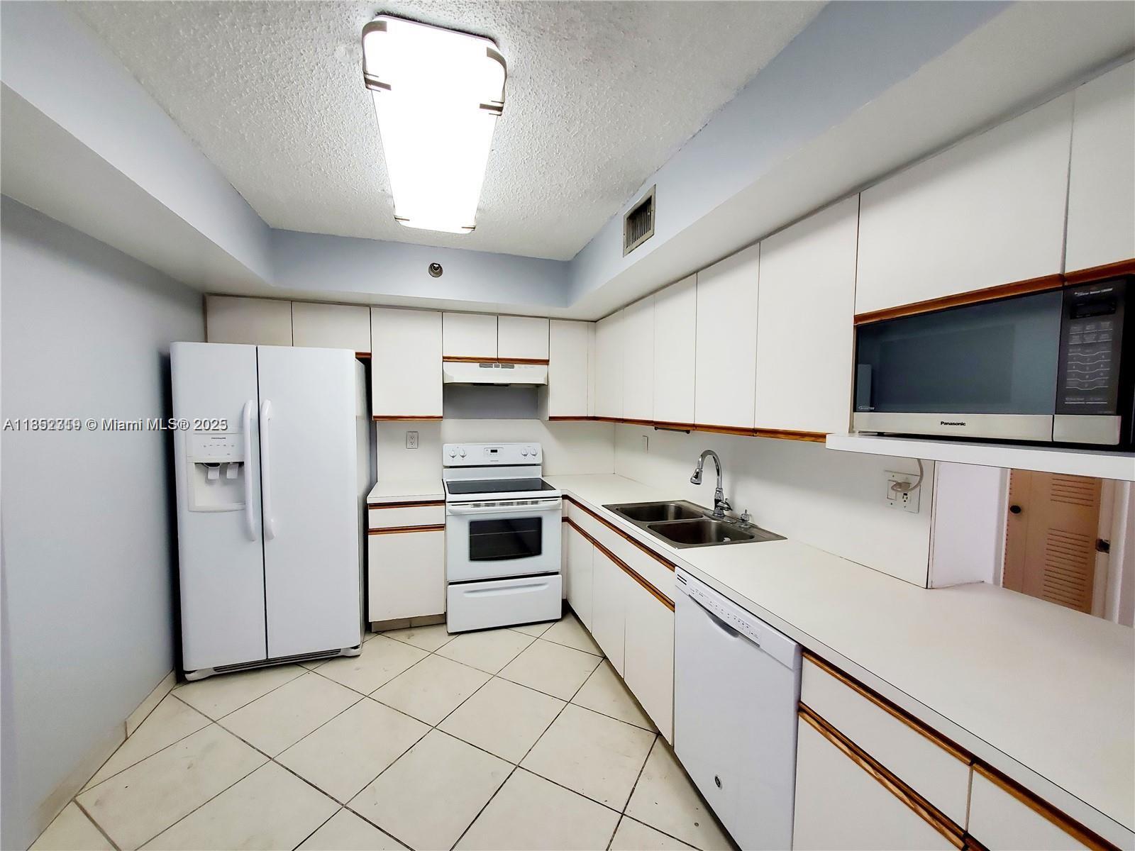 Photo of 19101 36th Ct  #2604, Aventura, Florida, 33180 - 