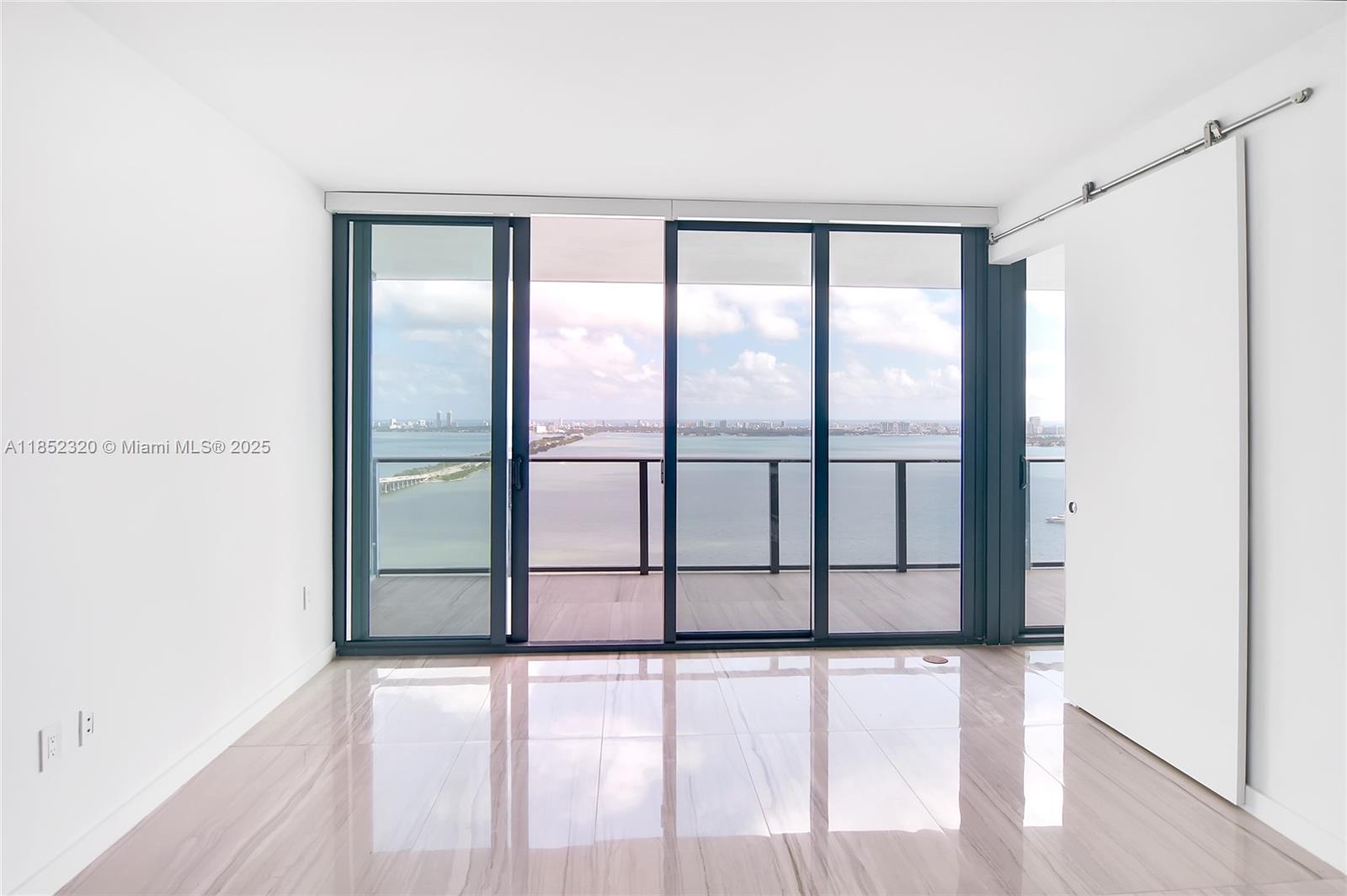See details 3605 2 / 2 1088 sq. ft. $ 2025-08-04 0 Photo
