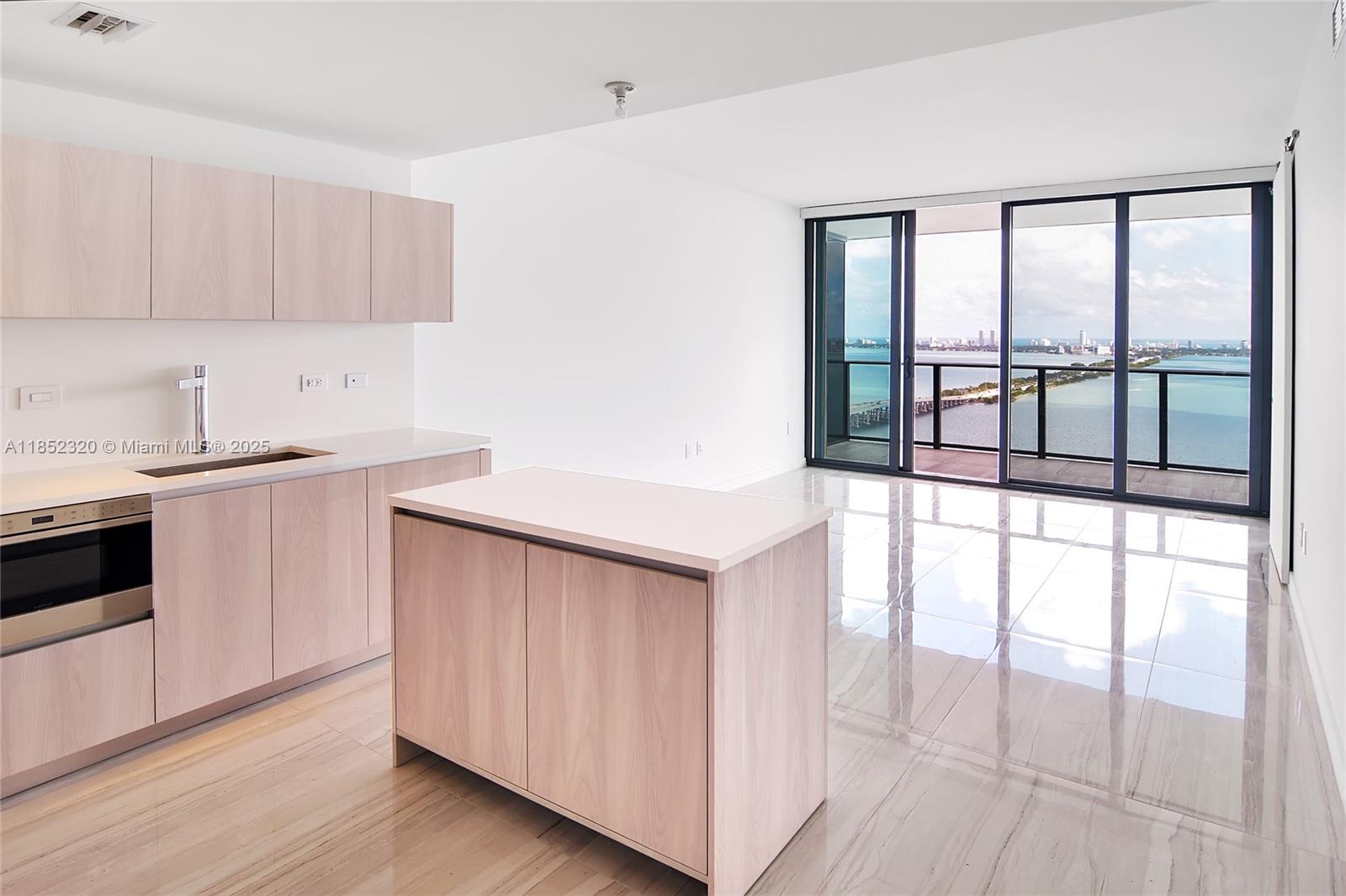 See details 3605 2 / 2 1088 sq. ft. $ 2025-08-04 0 Photo