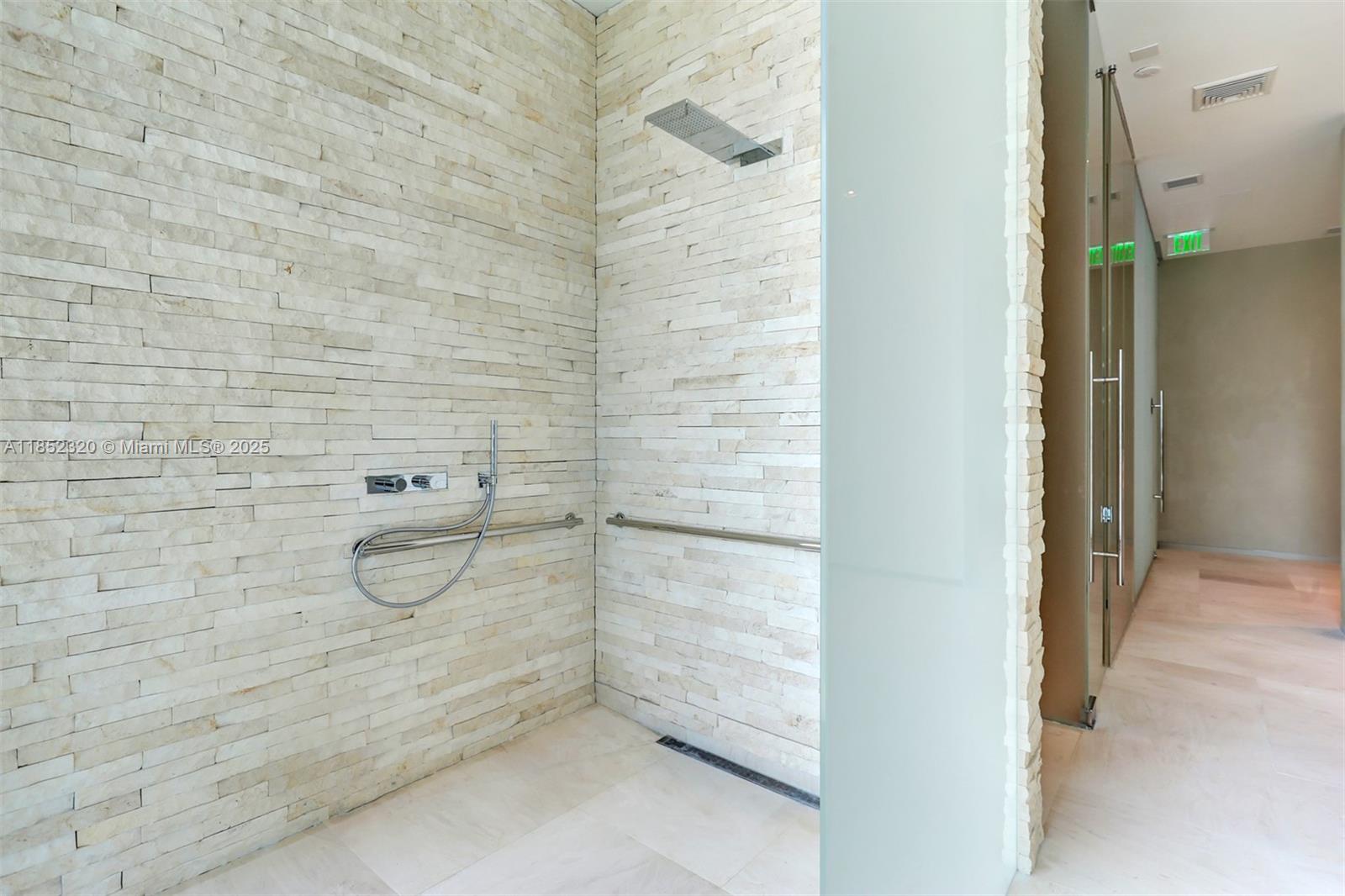 See details 3605 2 / 2 1088 sq. ft. $ 2025-08-04 0 Photo