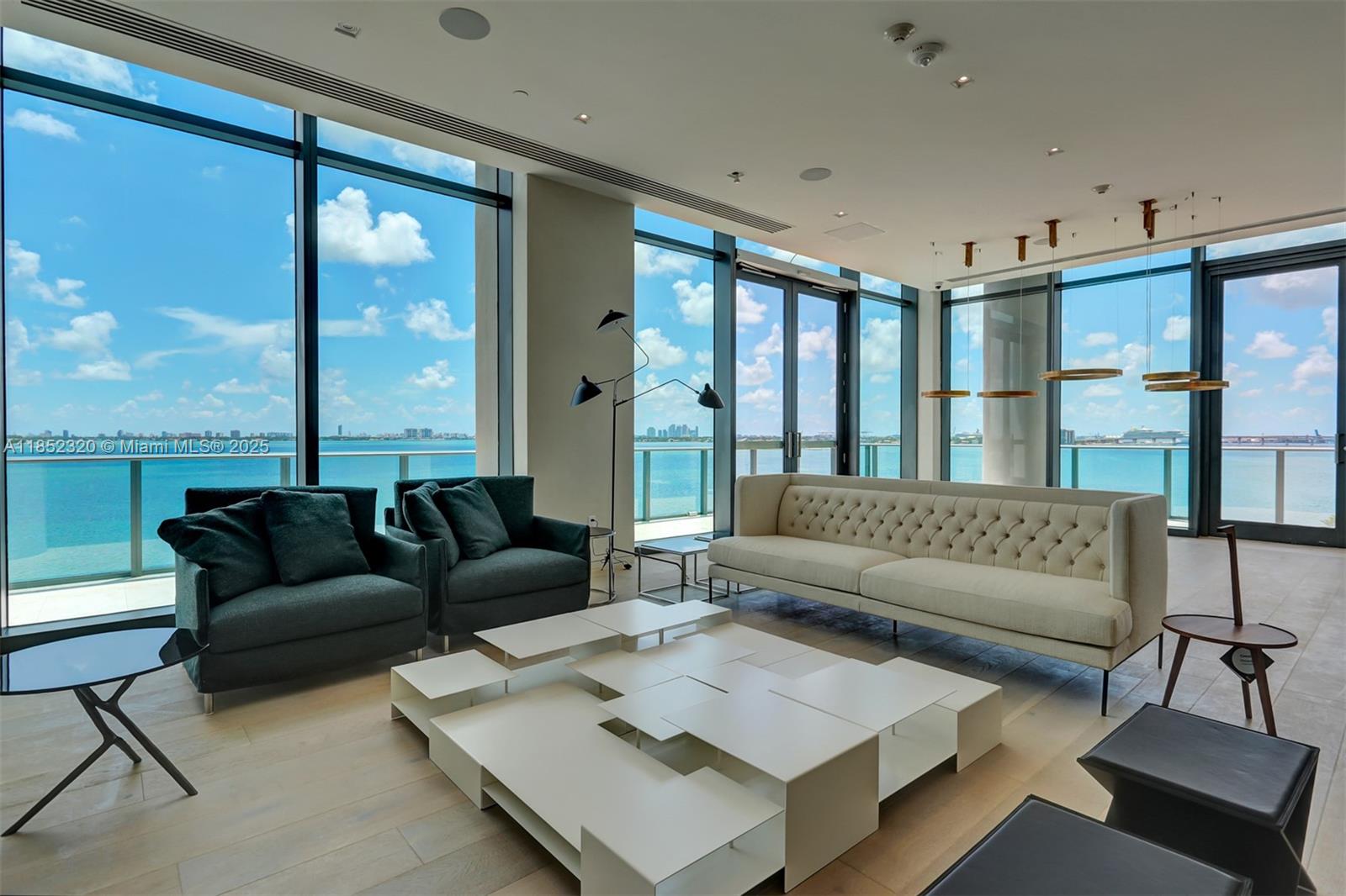 See details 3605 2 / 2 1088 sq. ft. $ 2025-08-04 0 Photo