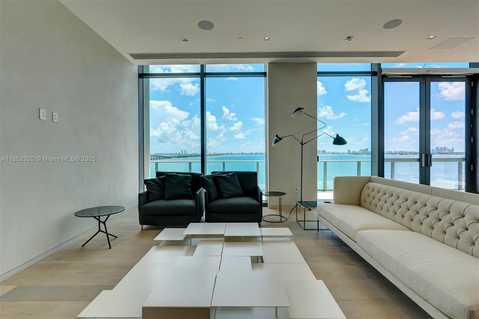 See details 3605 2 / 2 1088 sq. ft. $ 2025-08-04 0 Photo