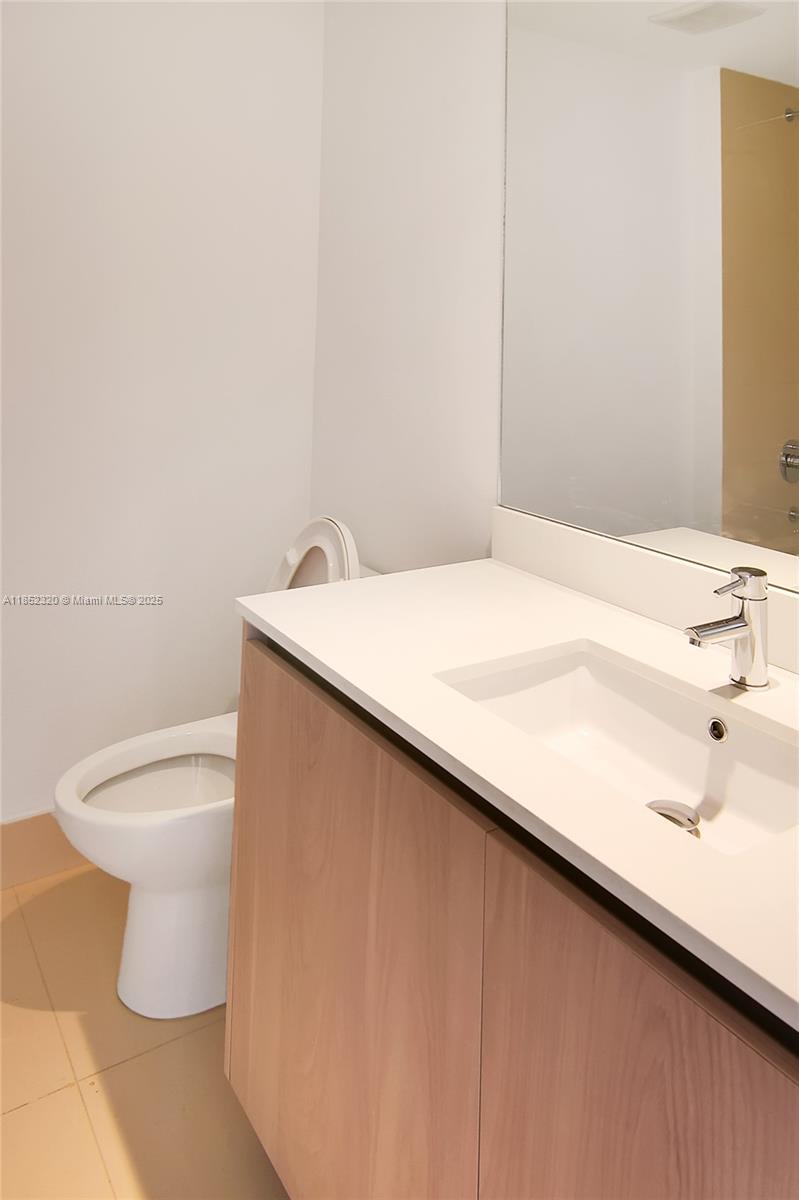 See details 3605 2 / 2 1088 sq. ft. $ 2025-08-04 0 Photo