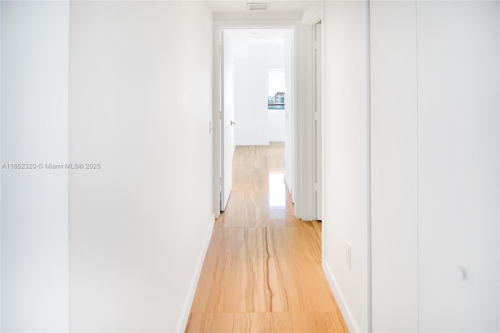 See details 3605 2 / 2 1088 sq. ft. $ 2025-08-04 0 Photo