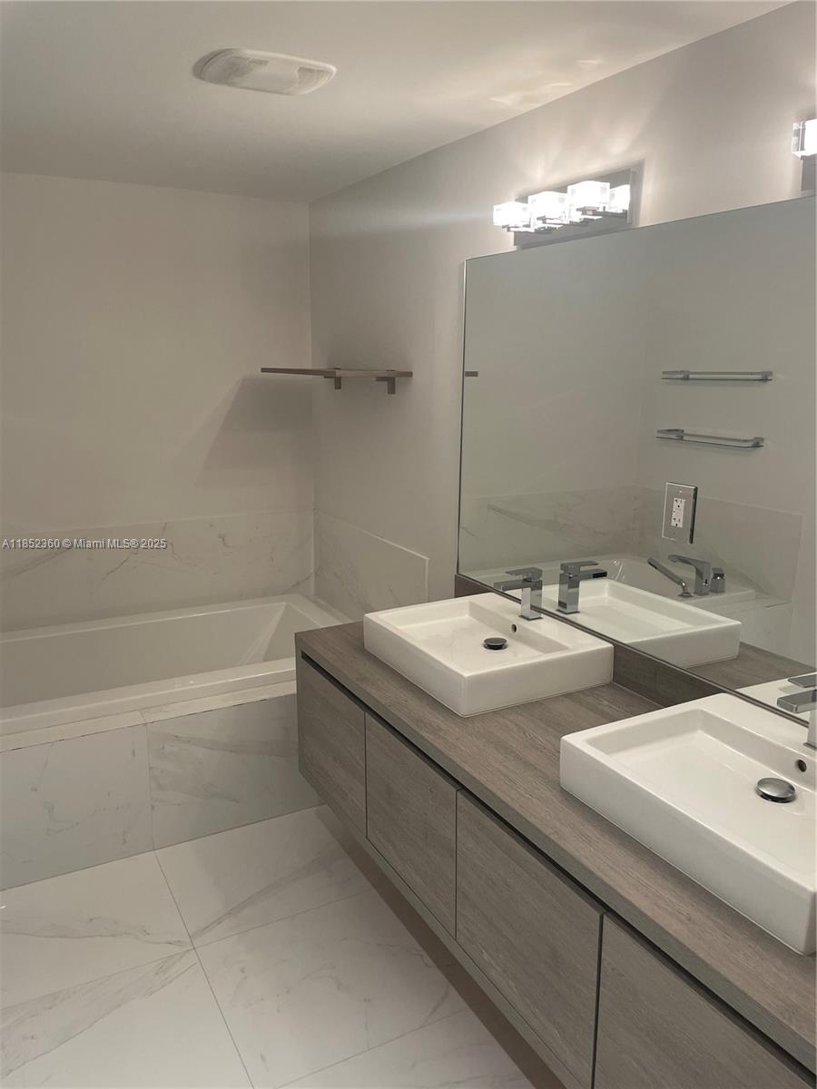 Photo of 400 Sunny Isles Blvd  #2004, Sunny Isles Beach, Florida, 33160 - 