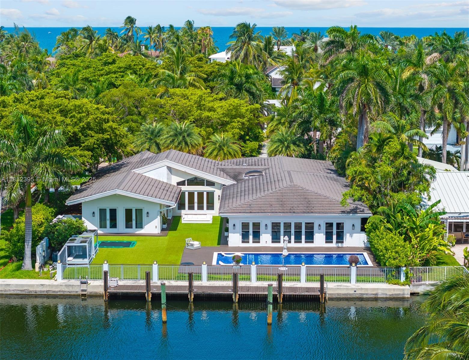 Photo of 194 Golden Beach Dr (194), Golden Beach, Florida, 33160 -