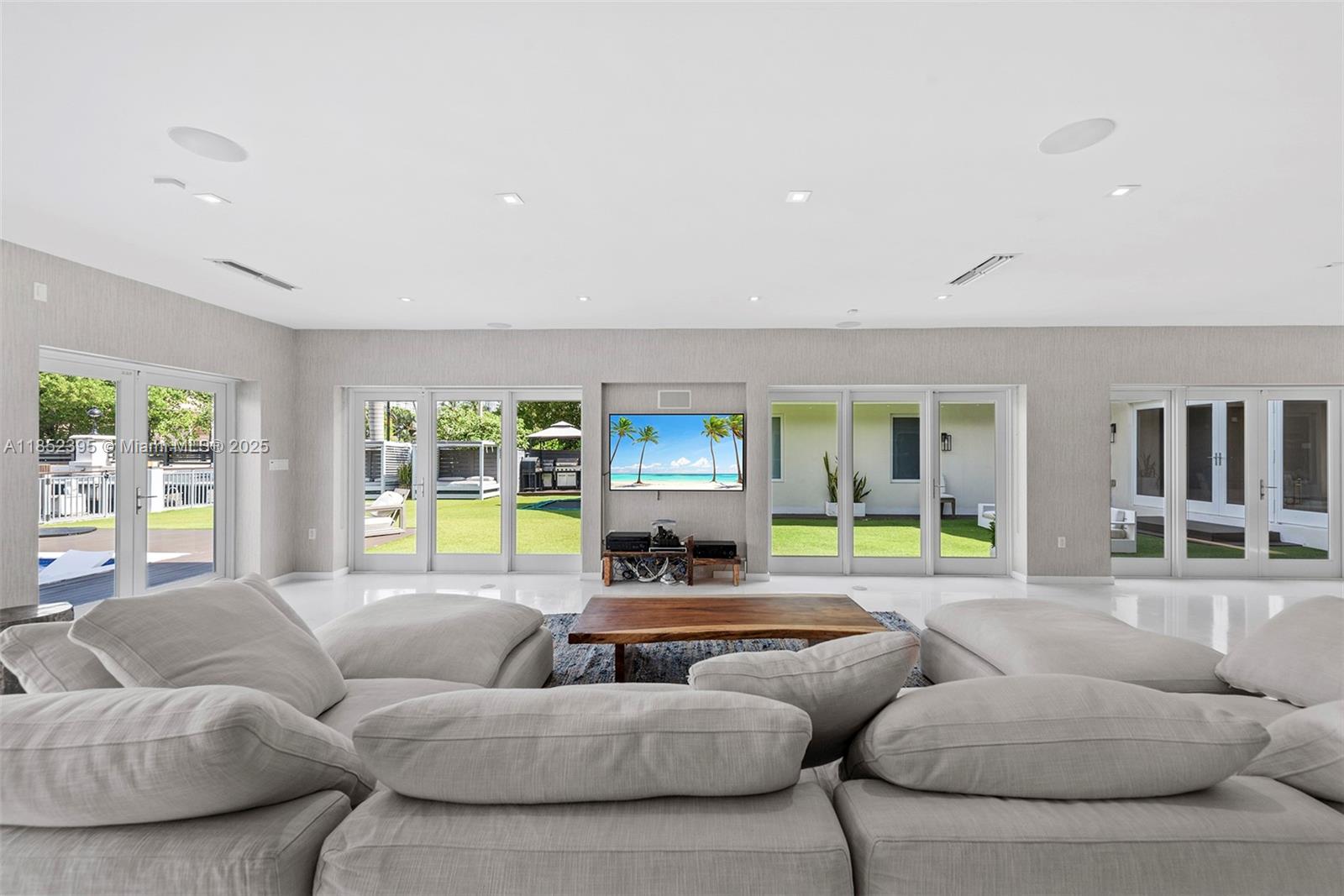 Photo of 194 Golden Beach Dr  (194), Golden Beach, Florida, 33160 - 