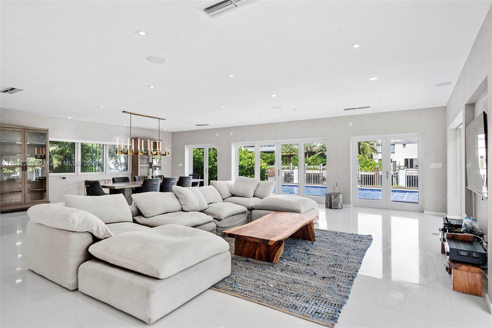 Photo of 194 Golden Beach Dr  (194), Golden Beach, Florida, 33160 - 