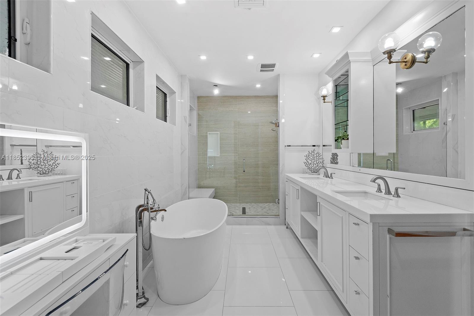 Photo of 194 Golden Beach Dr  (194), Golden Beach, Florida, 33160 - 
