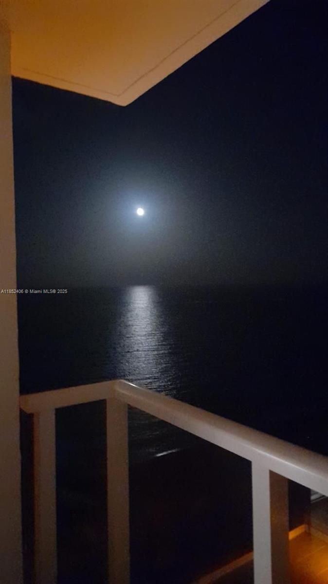 Photo of 2751 Ocean Dr  #1406-S, Hollywood, Florida, 33019 - 