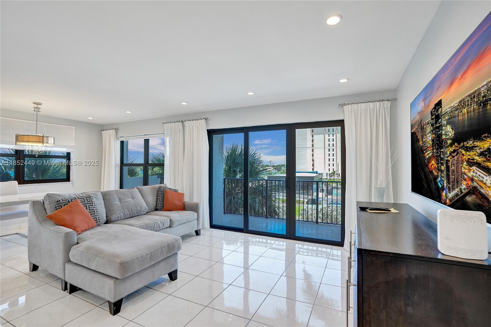 Photo of 1201 Ocean Dr #320N, Hollywood, Florida, 33019 -