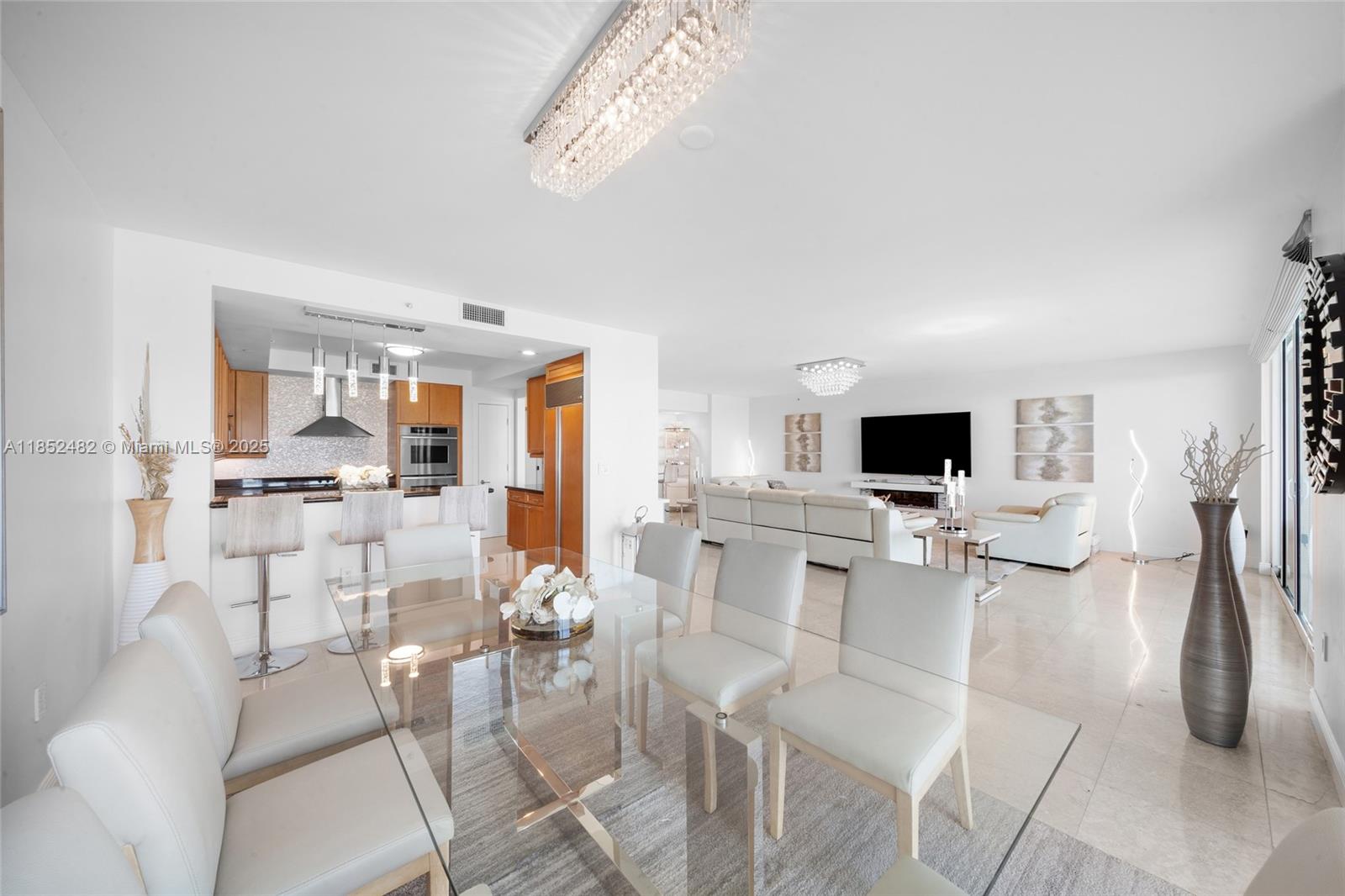 Photo of 20201 Country Club Dr  #1404, Aventura, Florida, 33180 - 