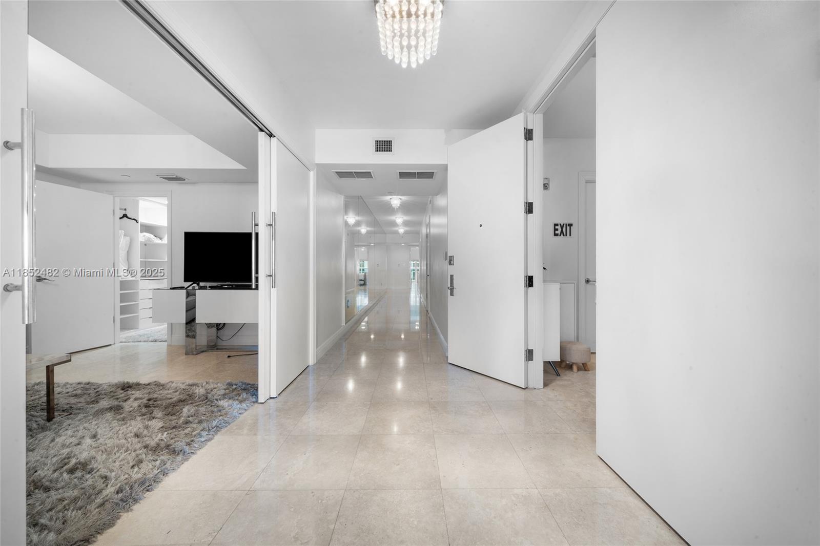 Photo of 20201 Country Club Dr  #1404, Aventura, Florida, 33180 - 