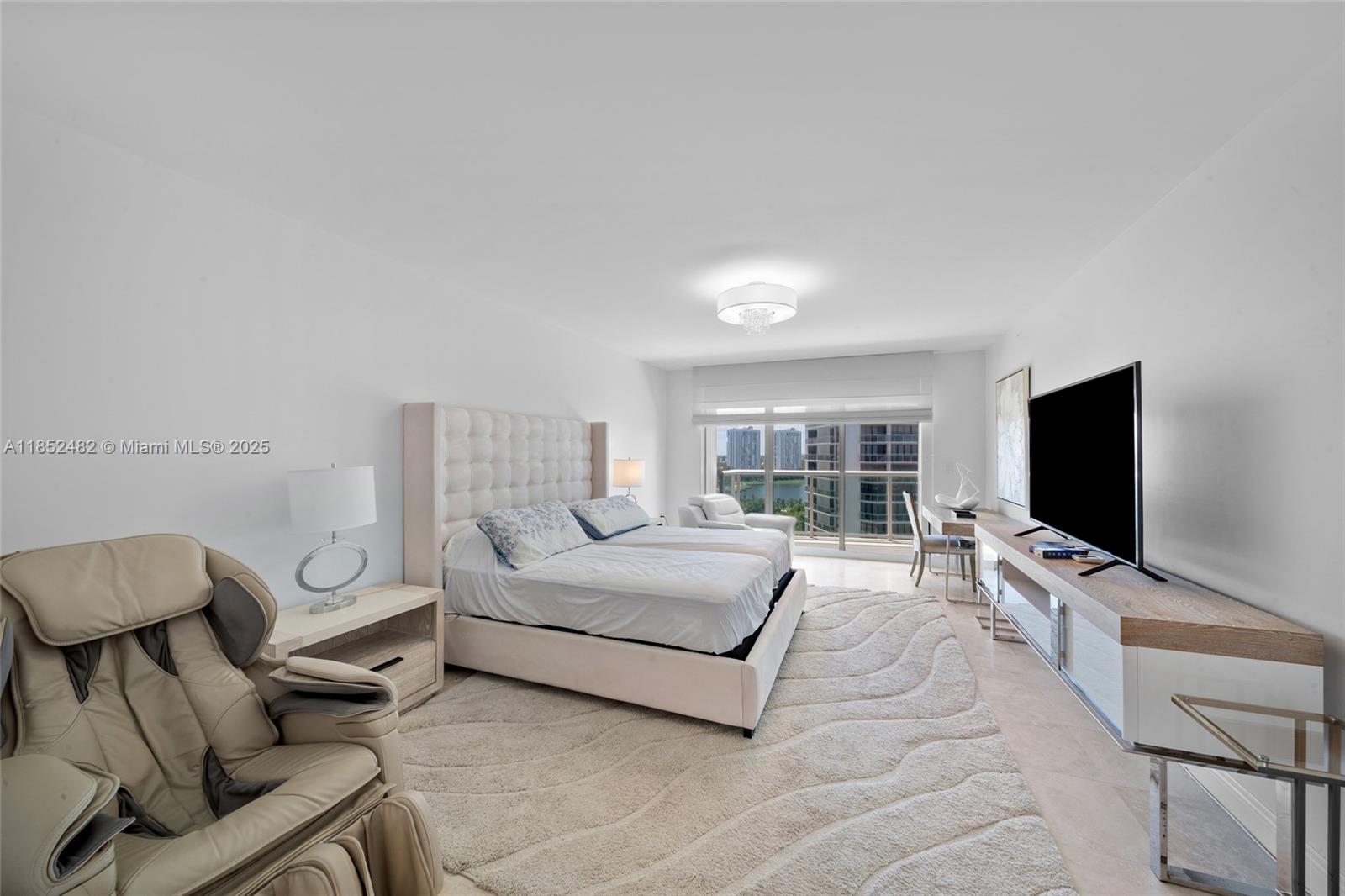 Photo of 20201 Country Club Dr  #1404, Aventura, Florida, 33180 - 