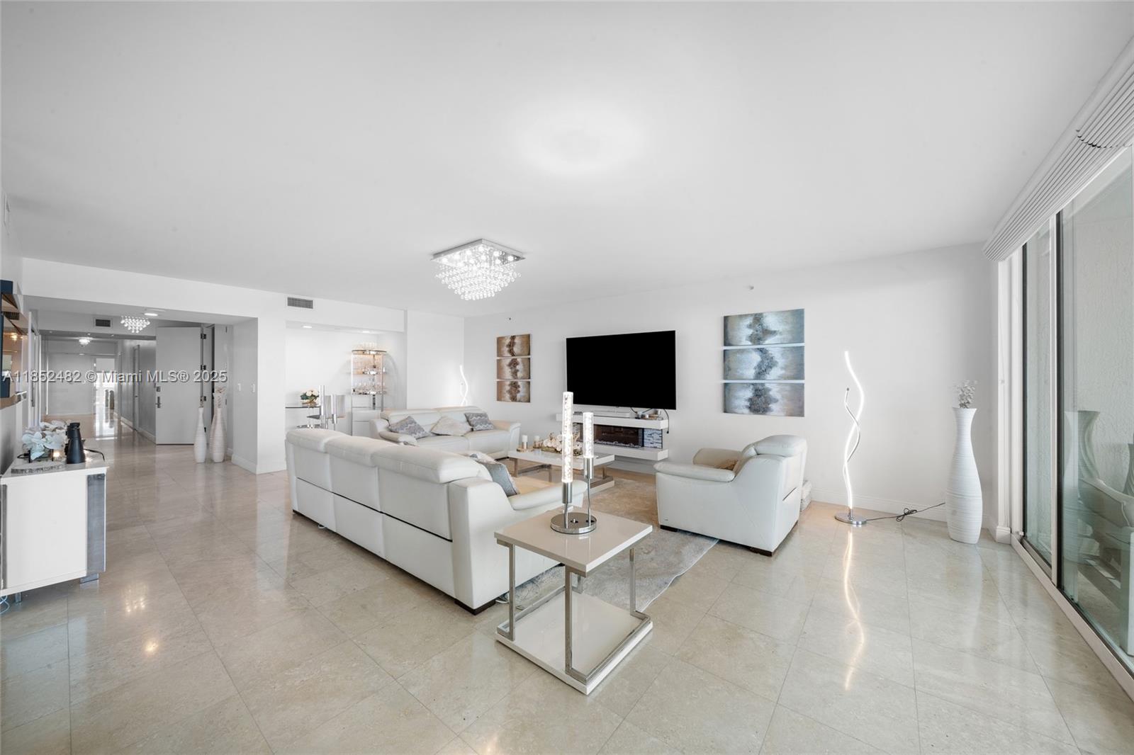 Photo of 20201 Country Club Dr  #1404, Aventura, Florida, 33180 - 