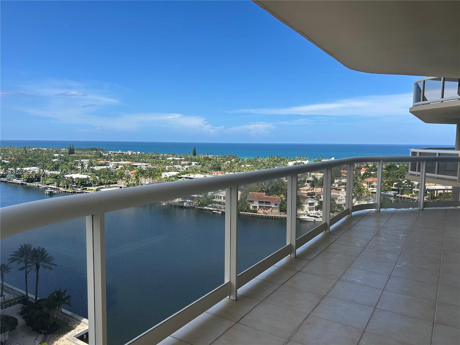 Photo of 20191 Country Club Dr  #1605, Aventura, Florida, 33180 - 