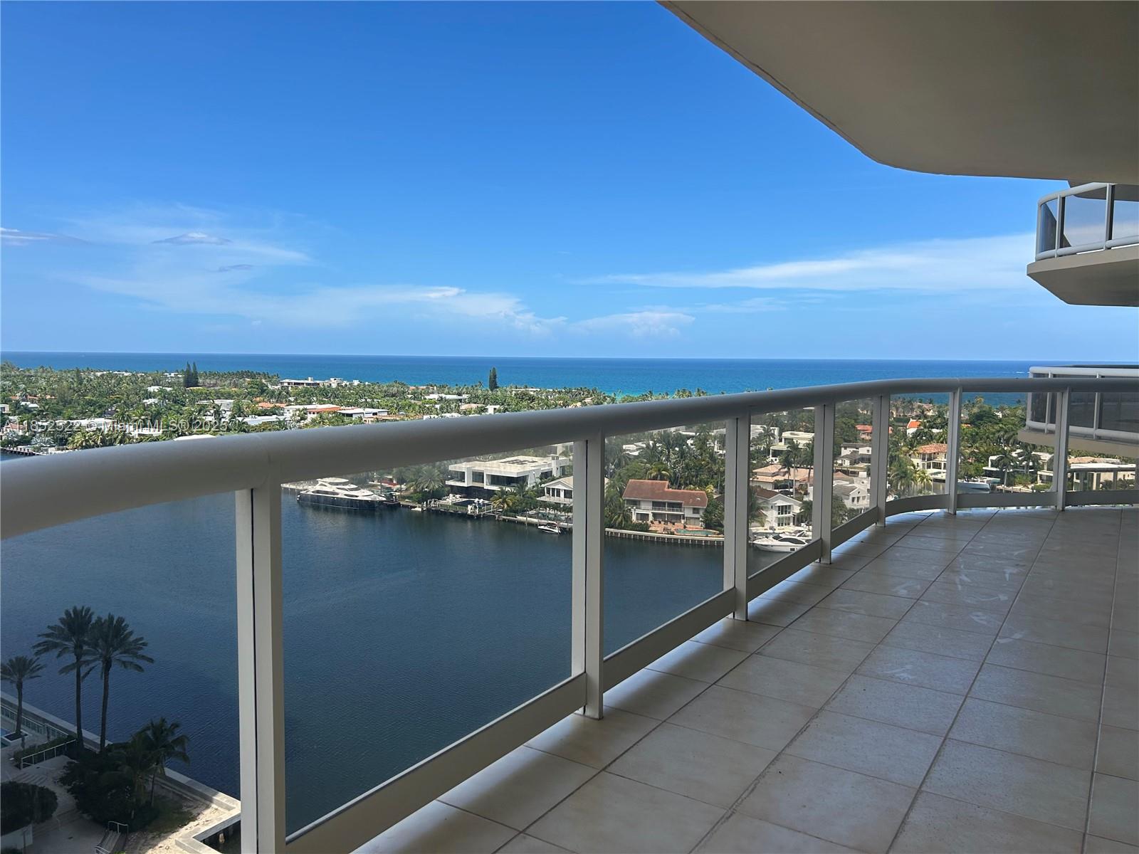 Photo of 20191 Country Club Dr  #1605, Aventura, Florida, 33180 - 