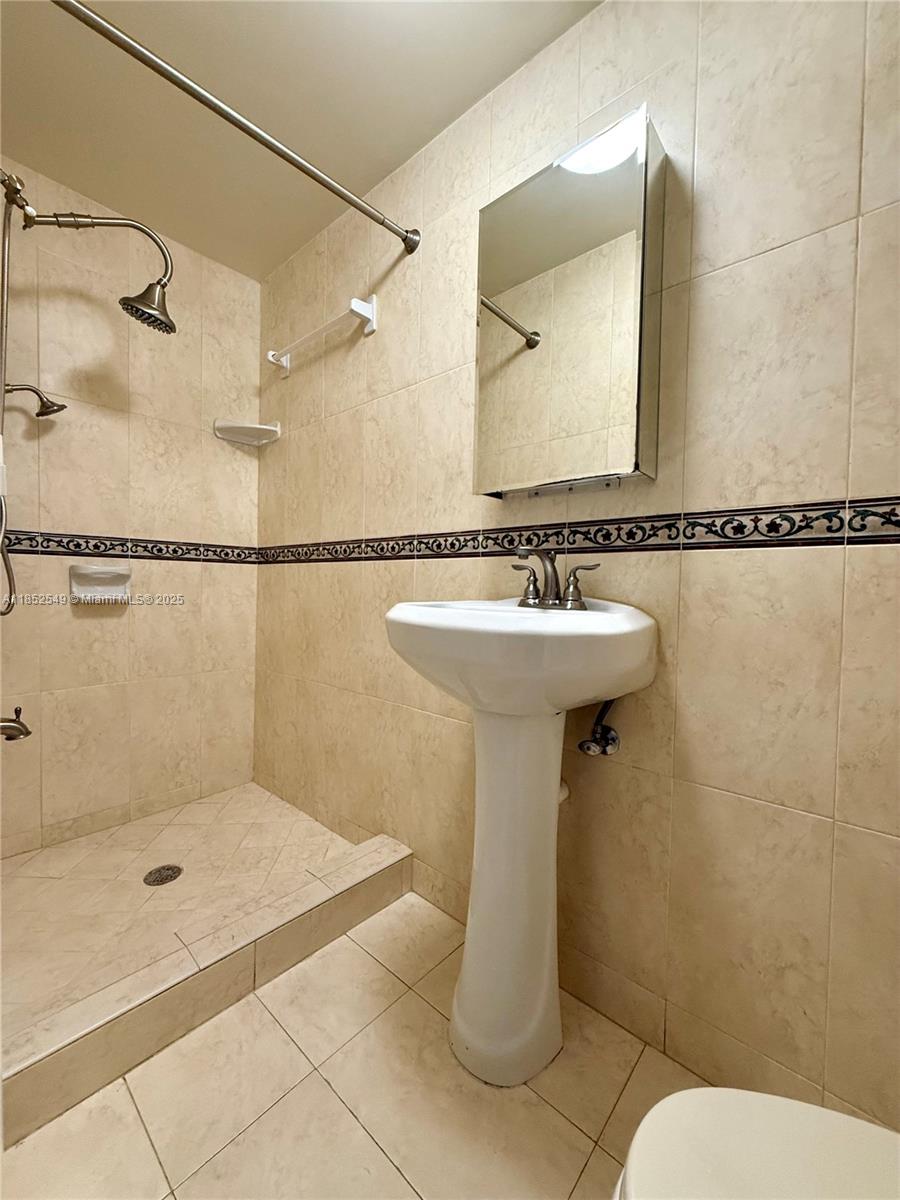 Photo of 1001 Three Islands Blvd  (1001), Hallandale Beach, Florida, 33009 - 