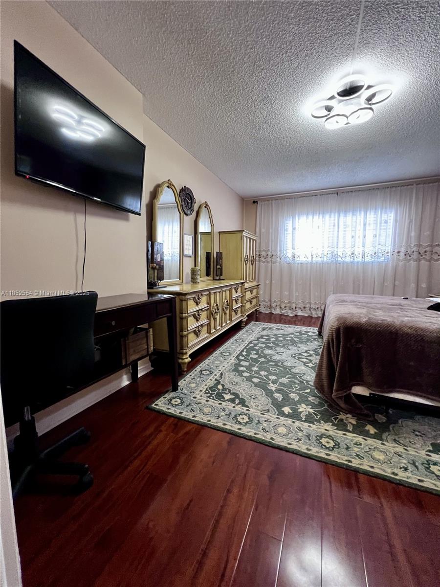 Photo of 320 12th Ave  #304, Hallandale Beach, Florida, 33009 - 
