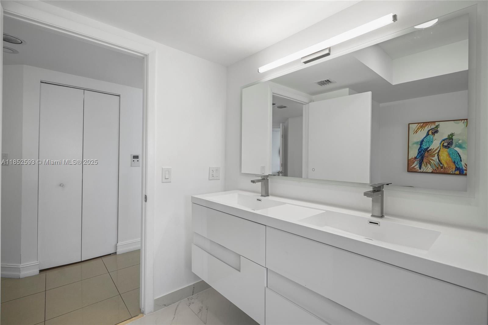 See details 504 3 / 3 1880 sq. ft. $ 2025-08-04 0 Photo