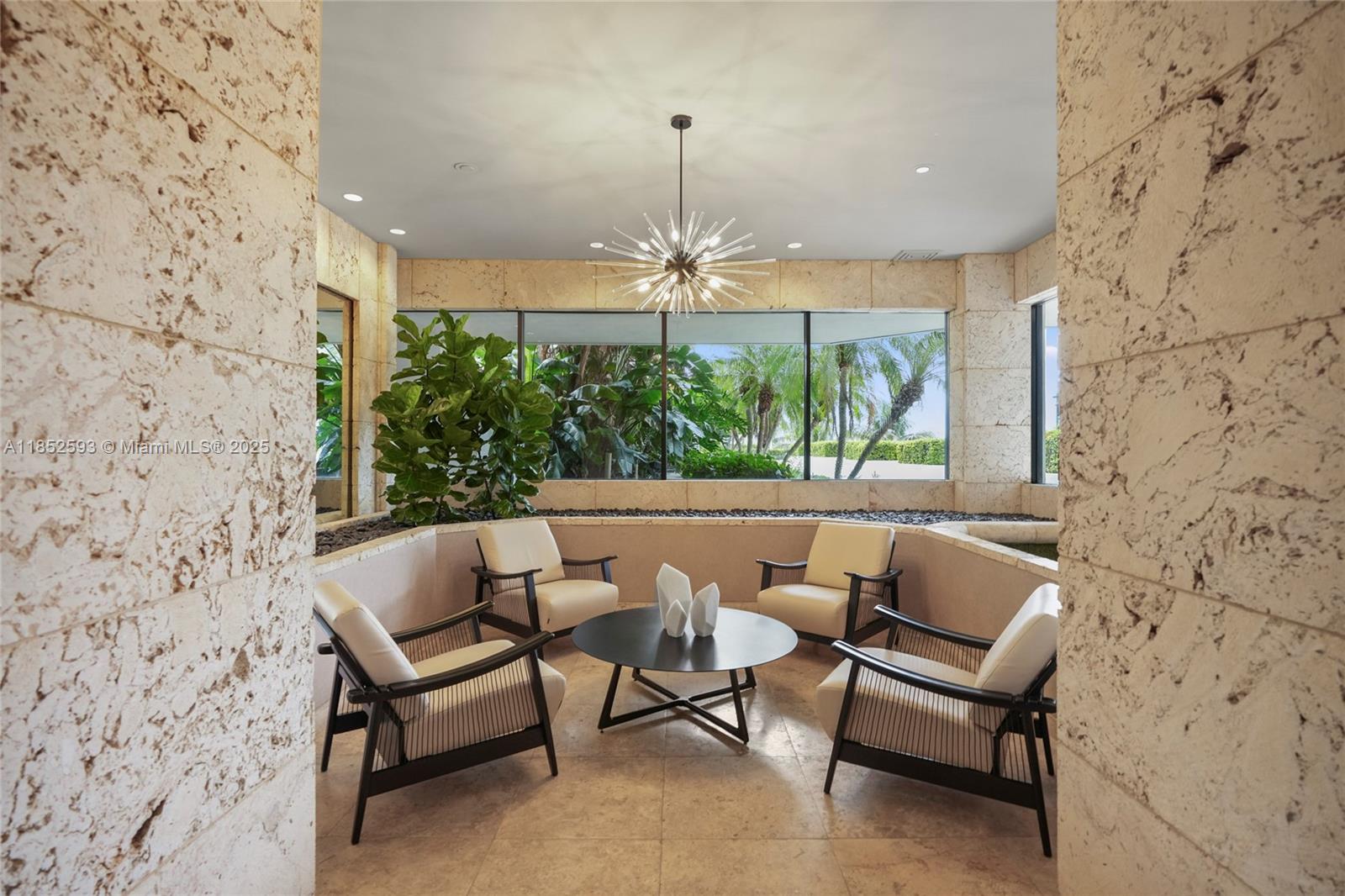 See details 504 3 / 3 1880 sq. ft. $ 2025-08-04 0 Photo