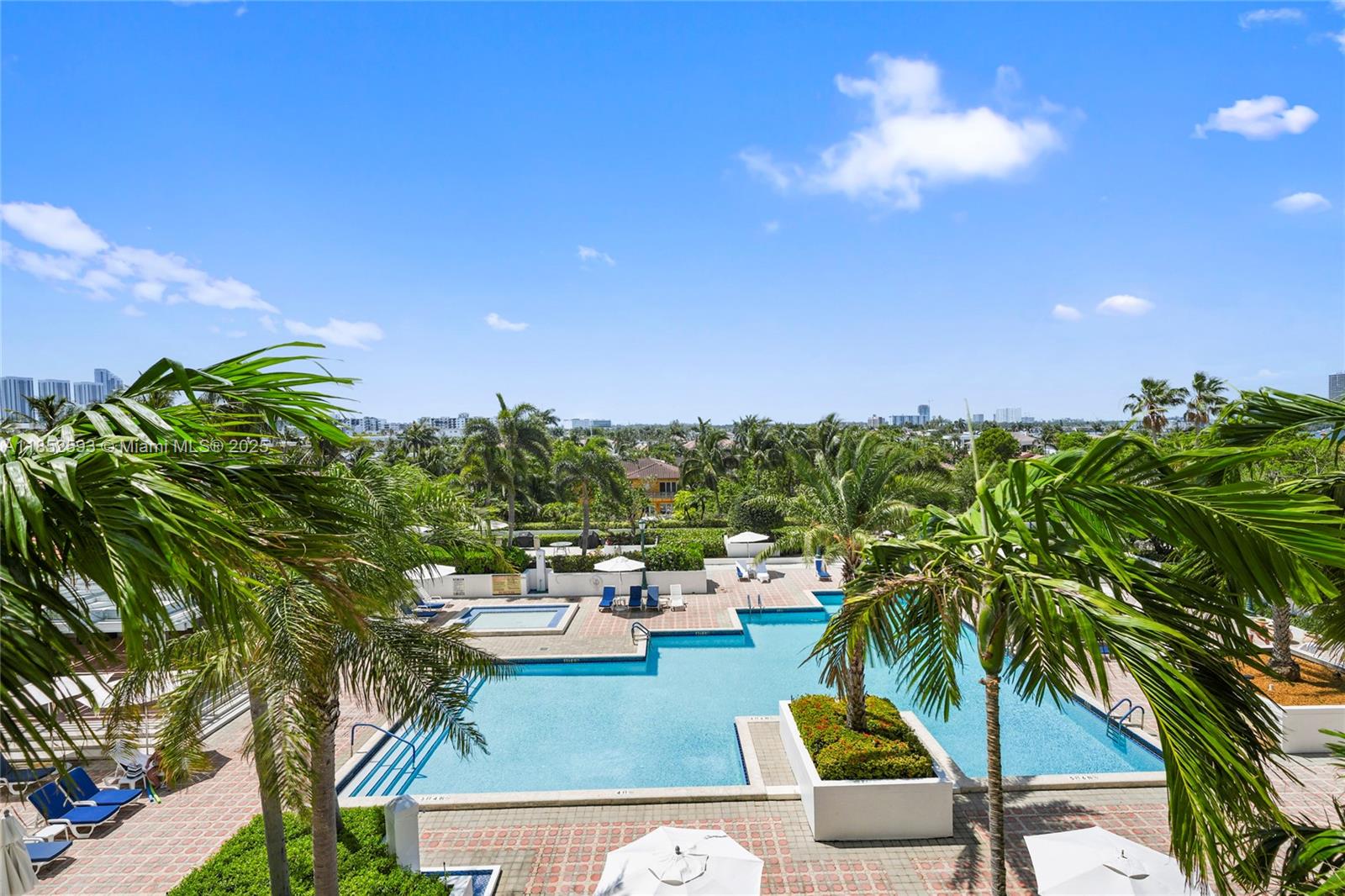 See details 504 3 / 3 1880 sq. ft. $ 2025-08-04 0 Photo