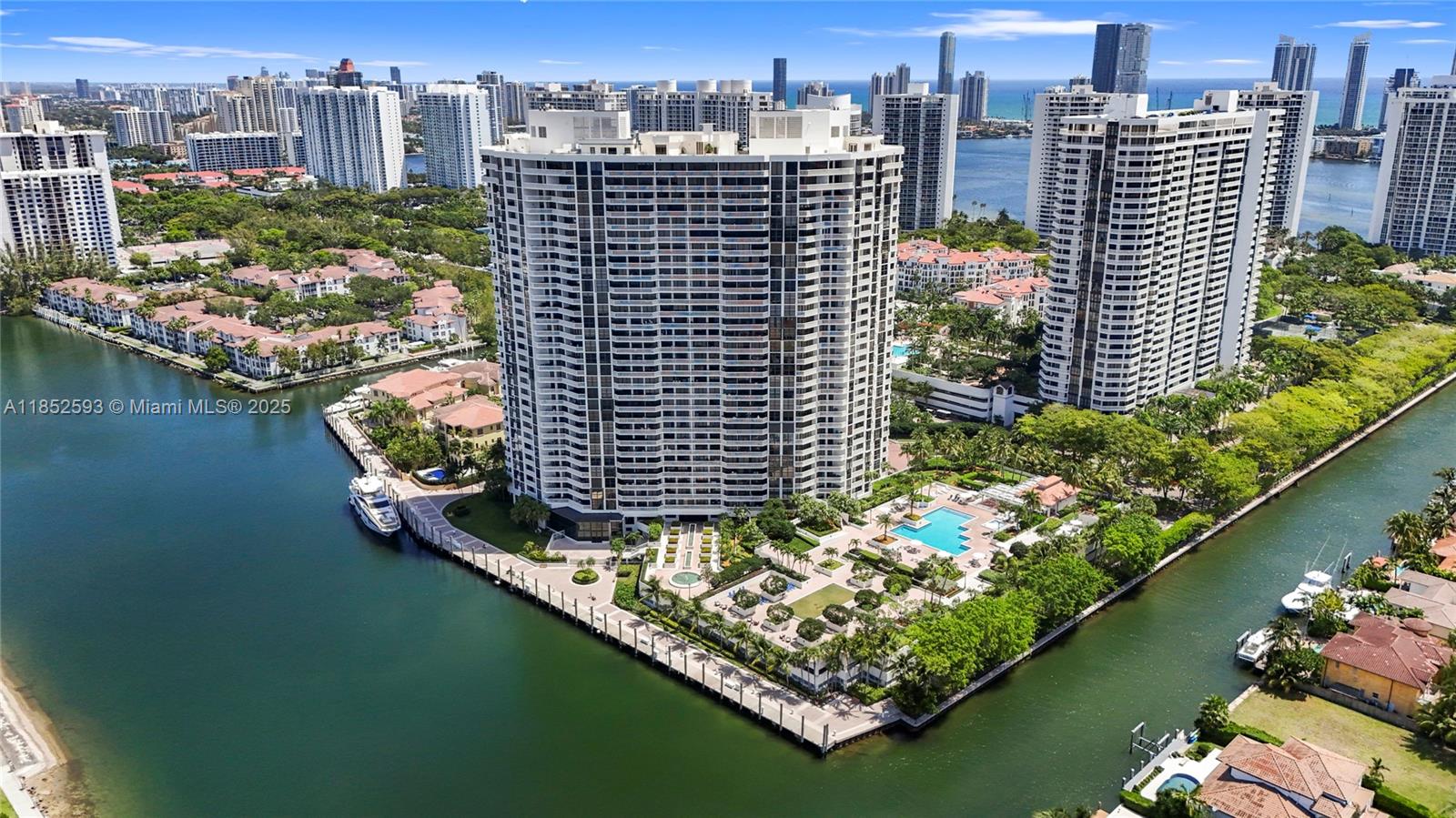 See details 504 3 / 3 1880 sq. ft. $ 2025-08-04 0 Photo